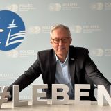Dortmunds Polizeipräsident Gregor Lange wirbt mit #LEBEN für mehr Aufmerksamkeit und Respekt im Straßenverkehr.